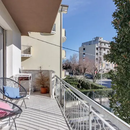 Casa Massimo Con Giardino Fronte Mare * ريميني